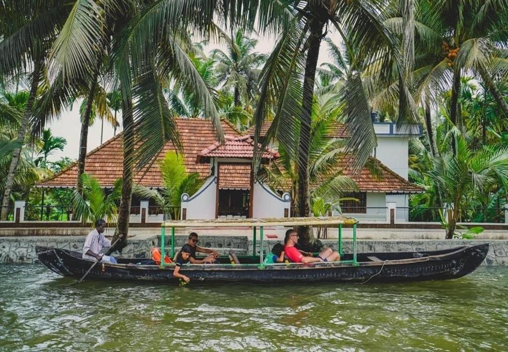 Cocozone Stays Alappuzha ภายนอก รูปภาพ